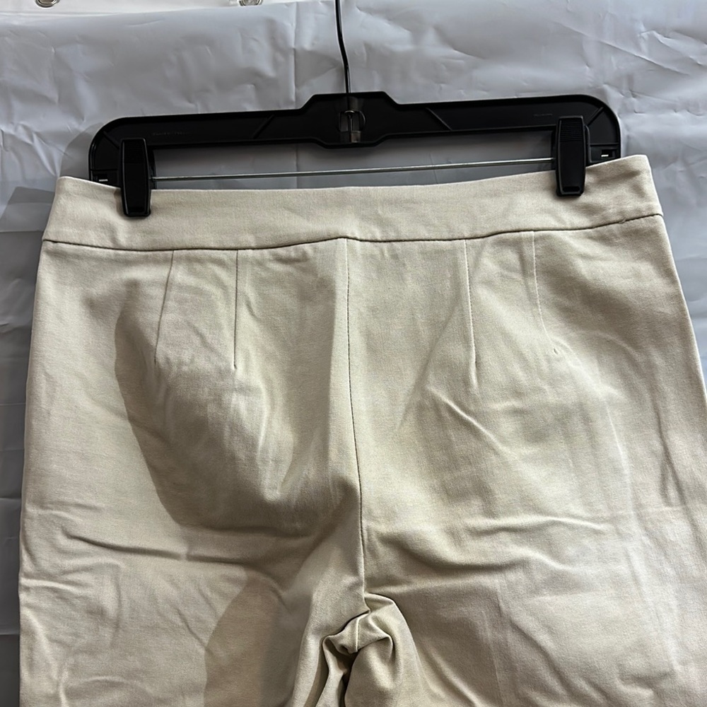 Time and Tru tan stretchy Capris size 8 - Picture 4 of 5
